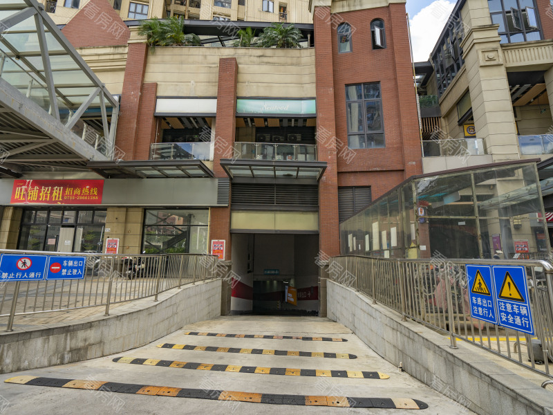 深圳峰荟名庭小区信息图片5