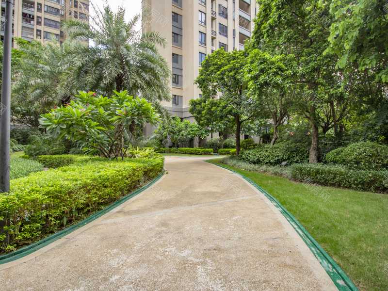 佛山绿地国际花都小区信息图片7