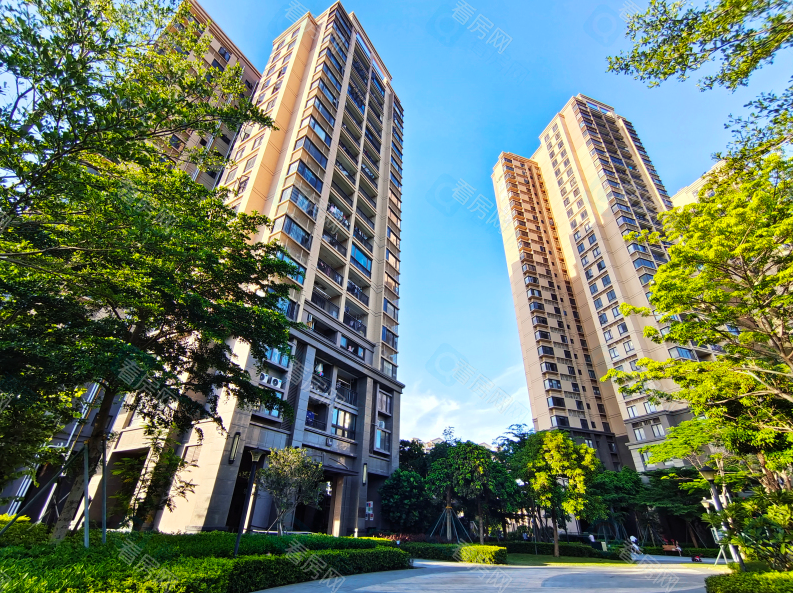 珠海绿景后湾周边学校、商超多吗？值得买吗？_图片1