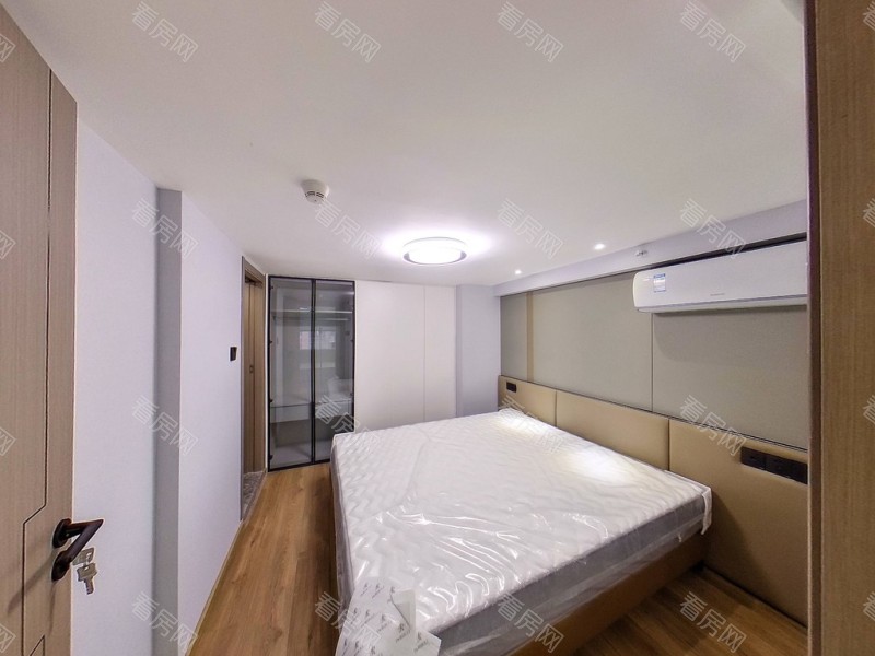 中粮云景广场 光明商业精装修公寓拎包入住_中粮云景广场租房卧室图片4