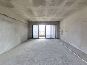 怡翠宏璟 4室2厅 202㎡ 满五年佛山禅城区湖景二手房图片