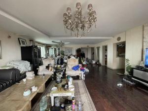 世界花园海华居 4室2厅 202.25㎡ 满五年 世界花园海华居 4室2厅 202.25㎡ 满五年深圳南山区华侨城二手房图片