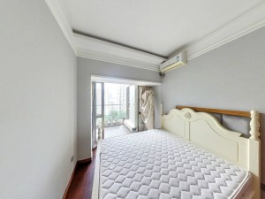 香格丽苑 3室2厅 113㎡ 满五年_香格丽苑二手房卧室图片5