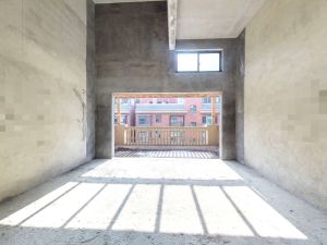 金河湾1881 5室2厅 168㎡ 精装 金河湾1881 5室2厅 168㎡ 精装衡阳蒸湘区区政府北二手房图片