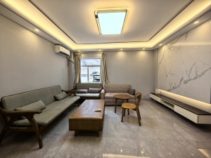 惠名花园 送100平私家花园，梧桐山南地铁旁深圳罗湖区莲塘二手房图片