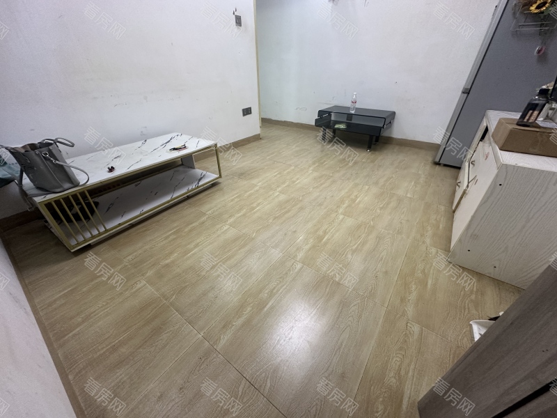 长丰苑 罗湖45平2房，东南精装总价145万_长丰苑二手房图片图片2