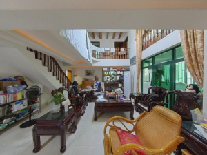 新港鸿花园 5室2厅 160㎡ 满五年_深圳罗湖区百仕达二手房图片